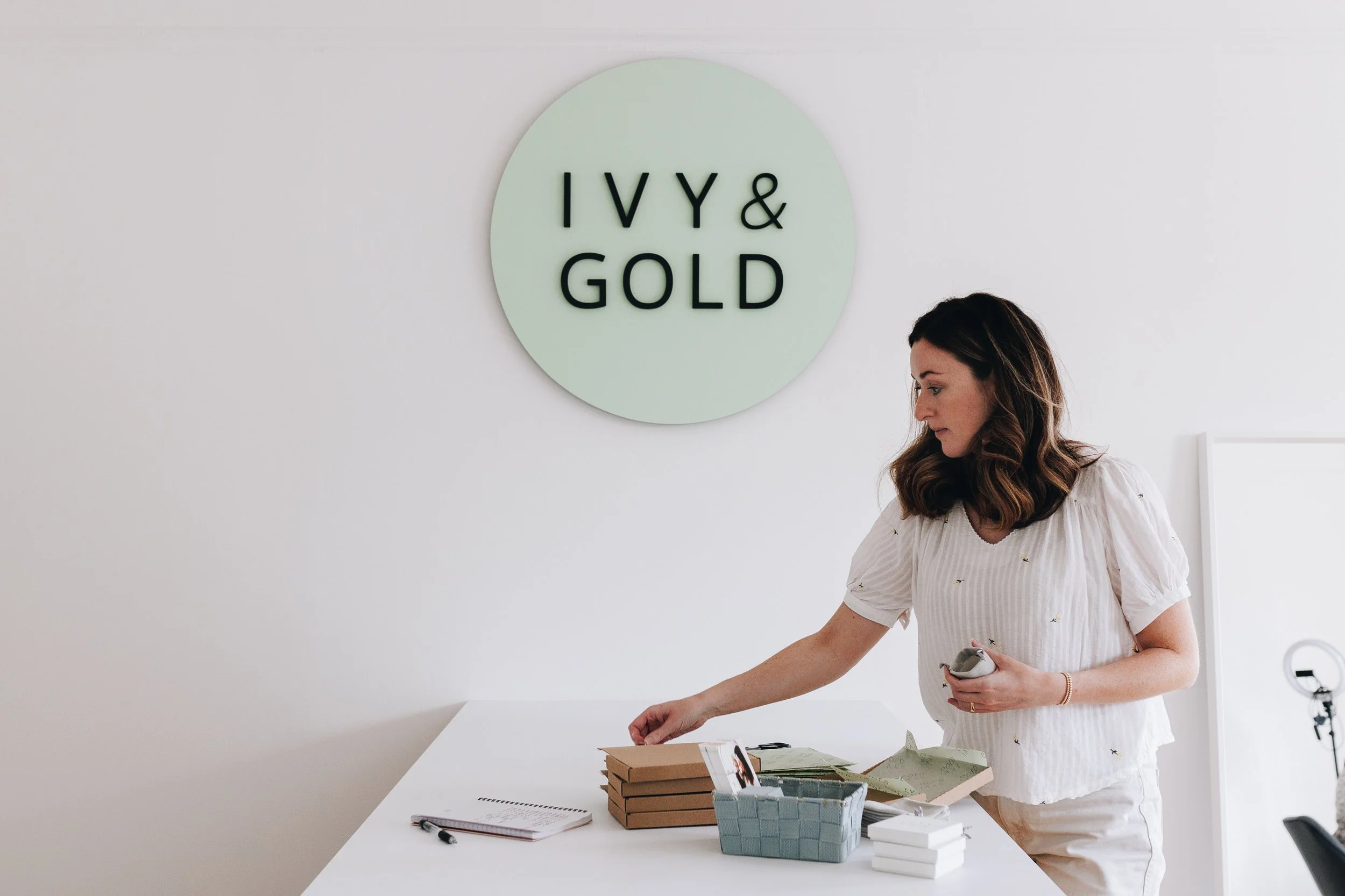 Ivy and gold bracelets deals